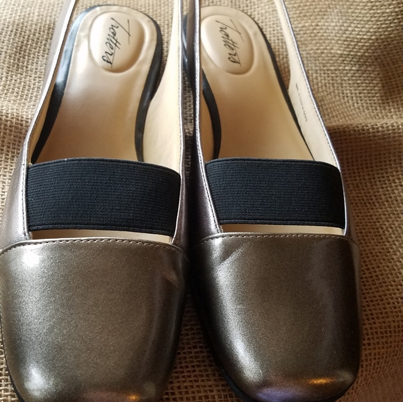 Trotters bronze/black shoes, new, sz 8N - Picture 2 of 7